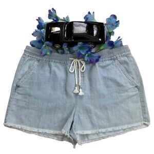 LOFT NWT Light Wash Pull On Denim Shorts Women XL
